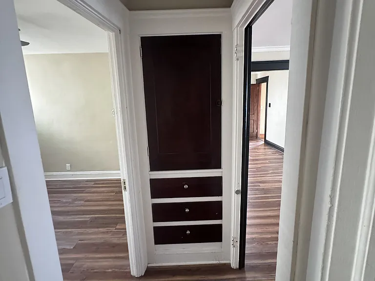 1215 Webb Rd — Photo 8