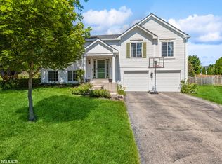 235 Aberdeen Dr, Algonquin, IL