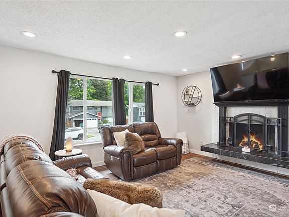 2nd image of 6010 98th Street NE