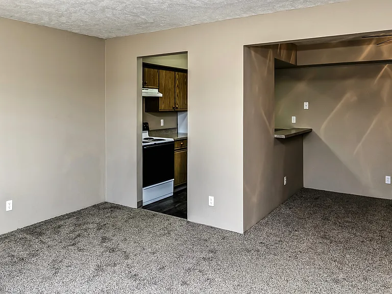 Fox Valley Apartments — Photo 12