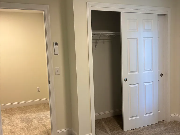 15 Lucy Ln — Photo 8