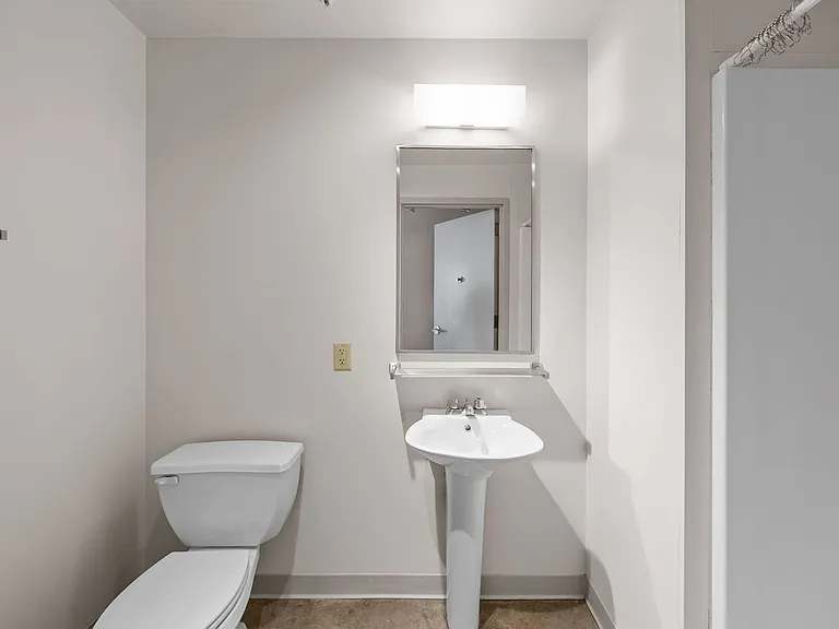 Vogel House Apartments — Photo 15