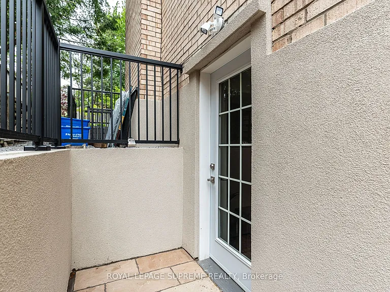 5 Hacienda Ct #2 — Photo 4
