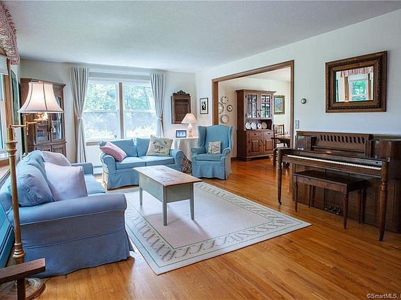 4th image of 5 Lindsay Cir
