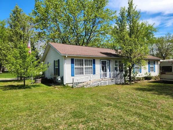 10429 Garfield Ave, Lake, MI 48632