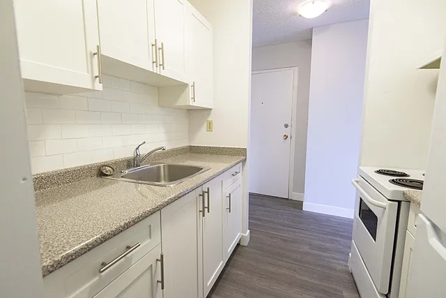 Tara Place Apartments — Photo 1