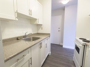 Tara Place Apartments, Victoria, BC V8V 4V6