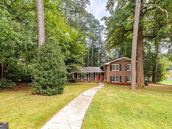 4th image of 3921 Woburn Dr