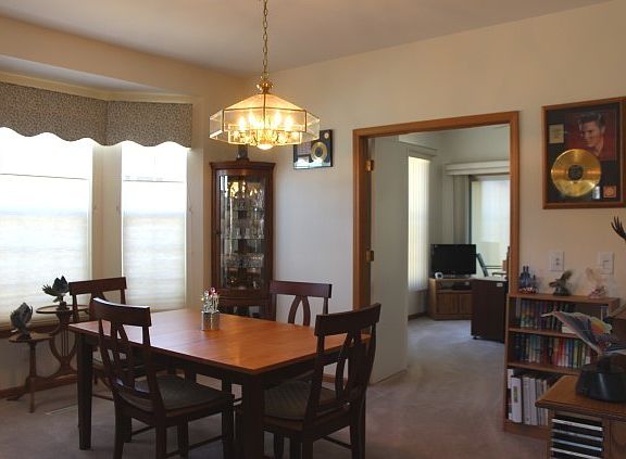 5th image of 3900 Thistledown Ct