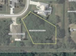 107 Melton Ave, Sebastian, FL 32958