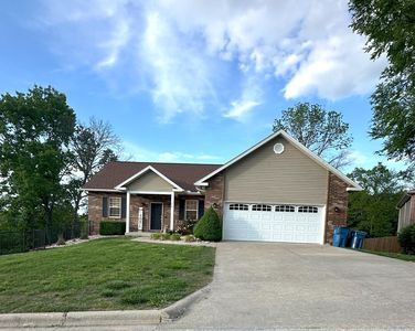 300 Summerbrooke Lane, Branson, MO, 65616