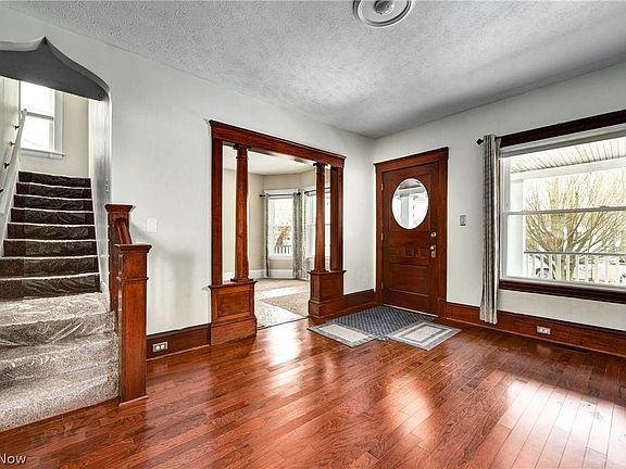 2nd image of 1329 Hall Ave