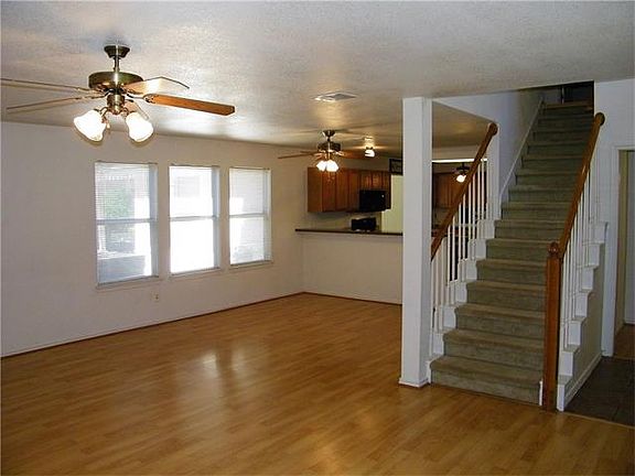 4th image of 1711 Mimosa Ln