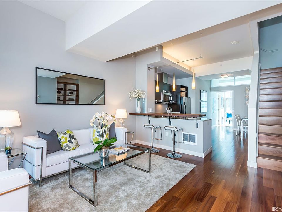 1st image of 300 Berry St Unit 559