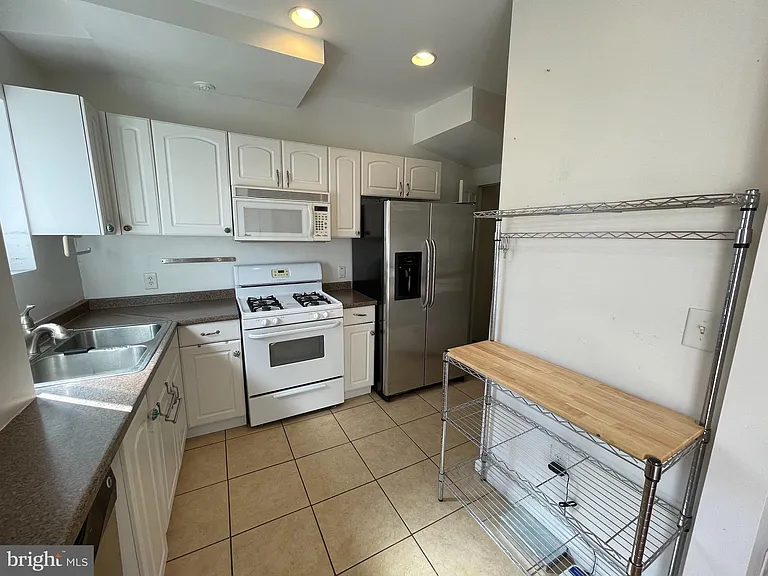 514 Columbia Rd NW — Photo 20