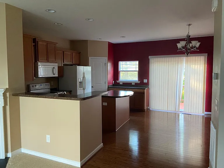 106 Irving Way — Photo 15