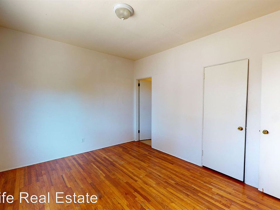 2nd image of 1818 Fern St