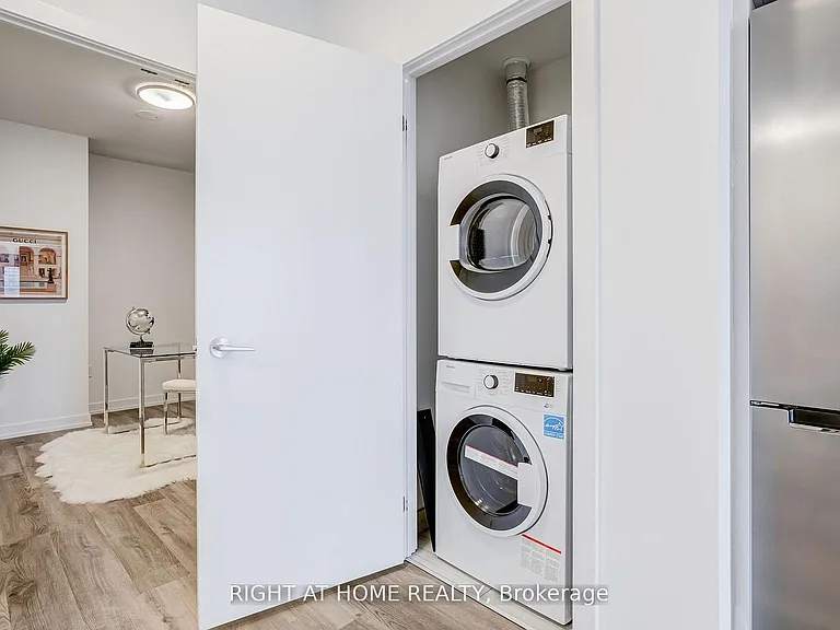 15 Wellington St S #301 — Photo 15