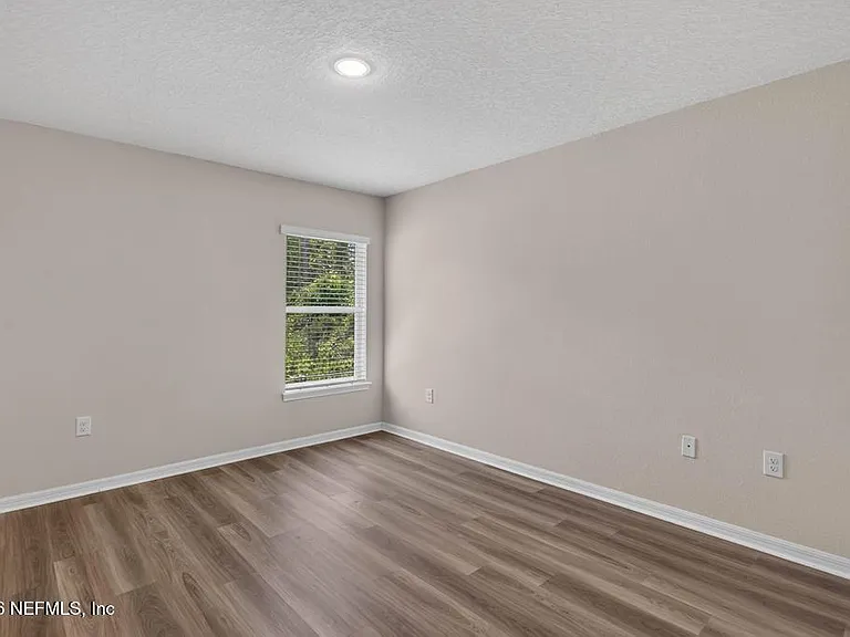 129 Wellwood Ln #B — Photo 21