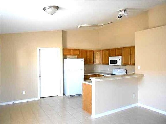 4th image of 7451 Harvest Village Ct