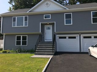 517 Seltsam Rd, Bridgeport, CT 06606