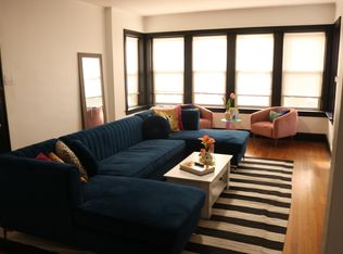 4020 W Barry Ave, Chicago, IL 60641