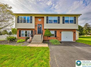 308 Jubilee Dr, Easton, PA 18040