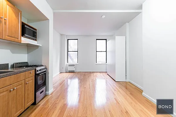 Rented by Bond New York | media 2