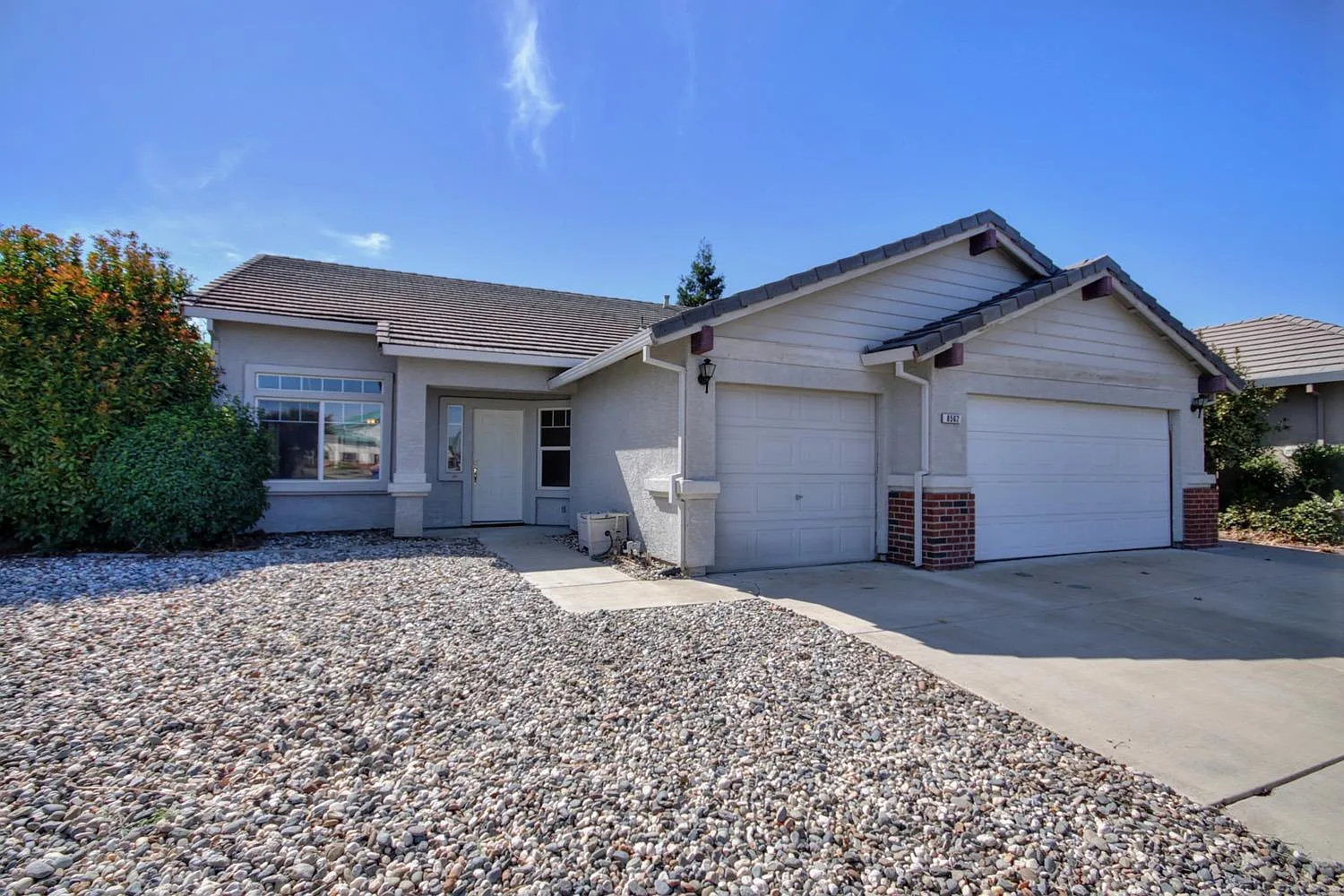 8562 Shasta Lily Dr photo 1