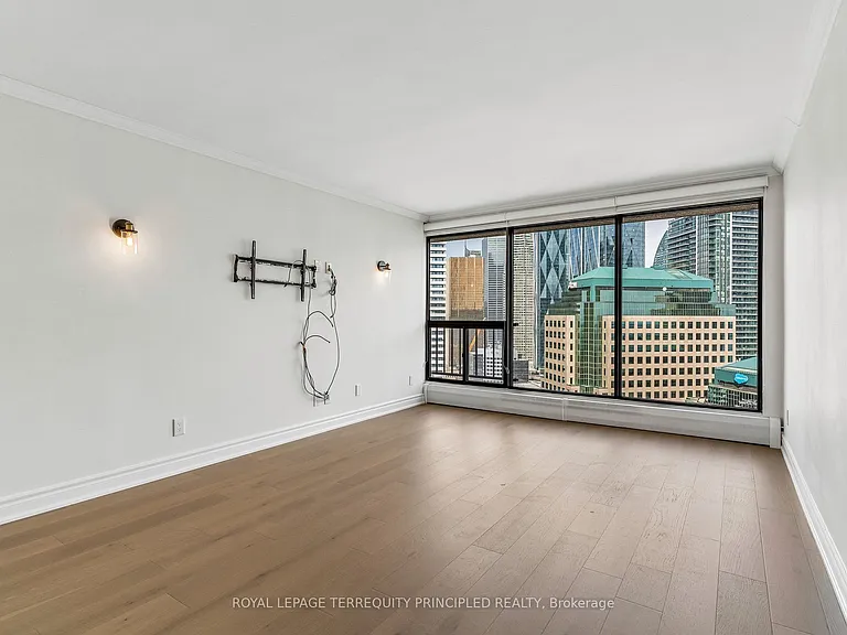 55 Harbour Sq #3413 — Photo 24
