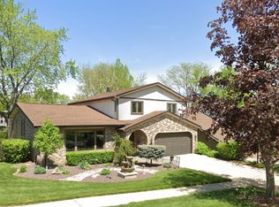 415 Freehauf St, Lemont, IL 60439