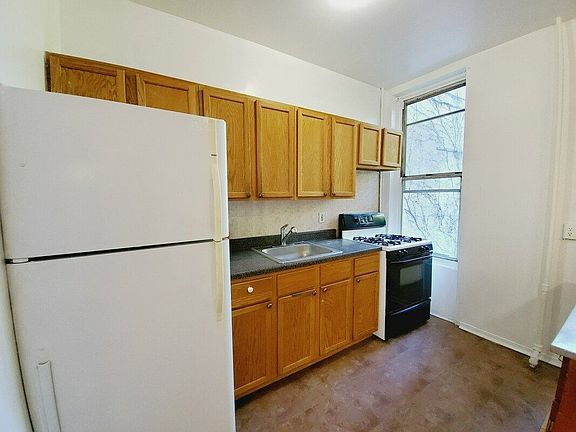 3rd image of 538 4th Ave #1F
