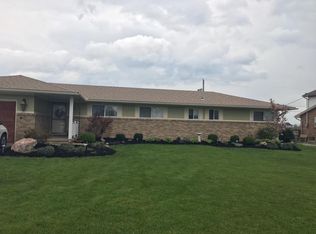 5325 Seaman Rd, Oregon, OH 43616