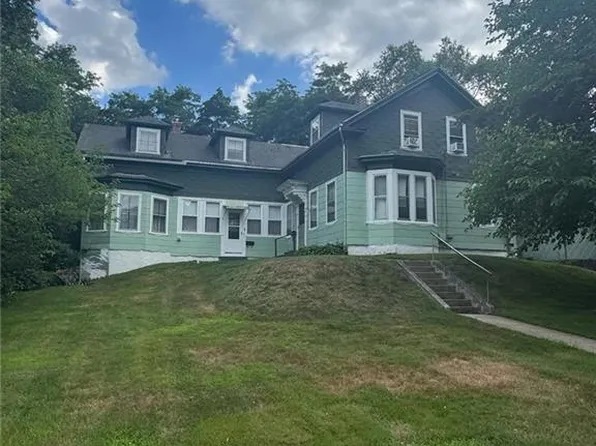 40 Youngs Ave, West Warwick, RI 02893