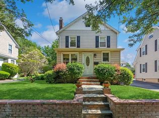 14 Park Ave, Port Washington, NY