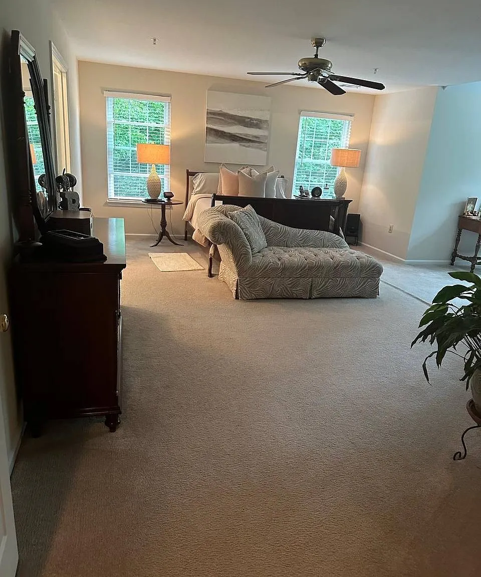 2 bed, 3.5 bath, 2565 sqft, $1,830 — Photo 2
