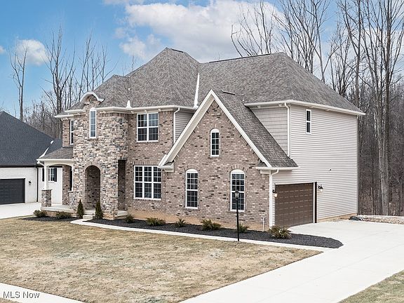 2nd image of 2873 Galway Dr