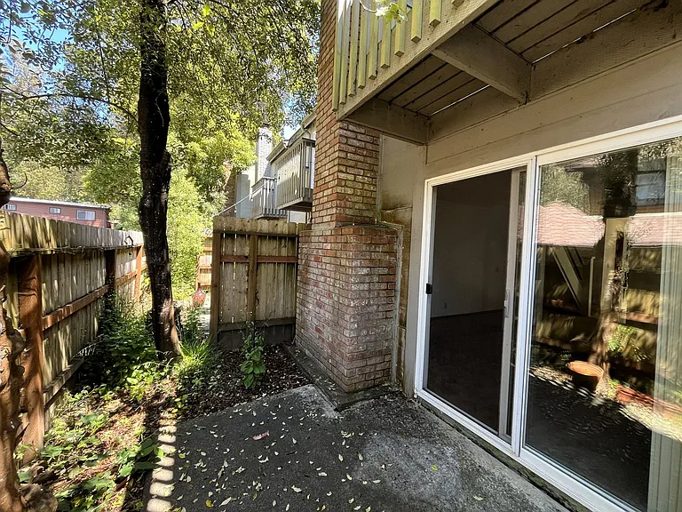 841 Bayside Rd — Photo 13