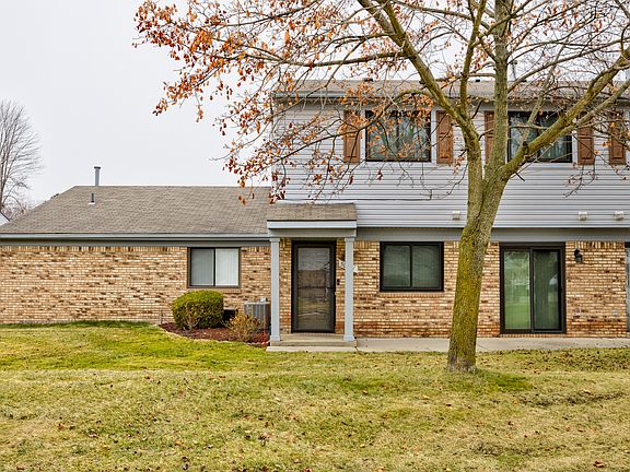 2nd image of 50151 N Horst Ct