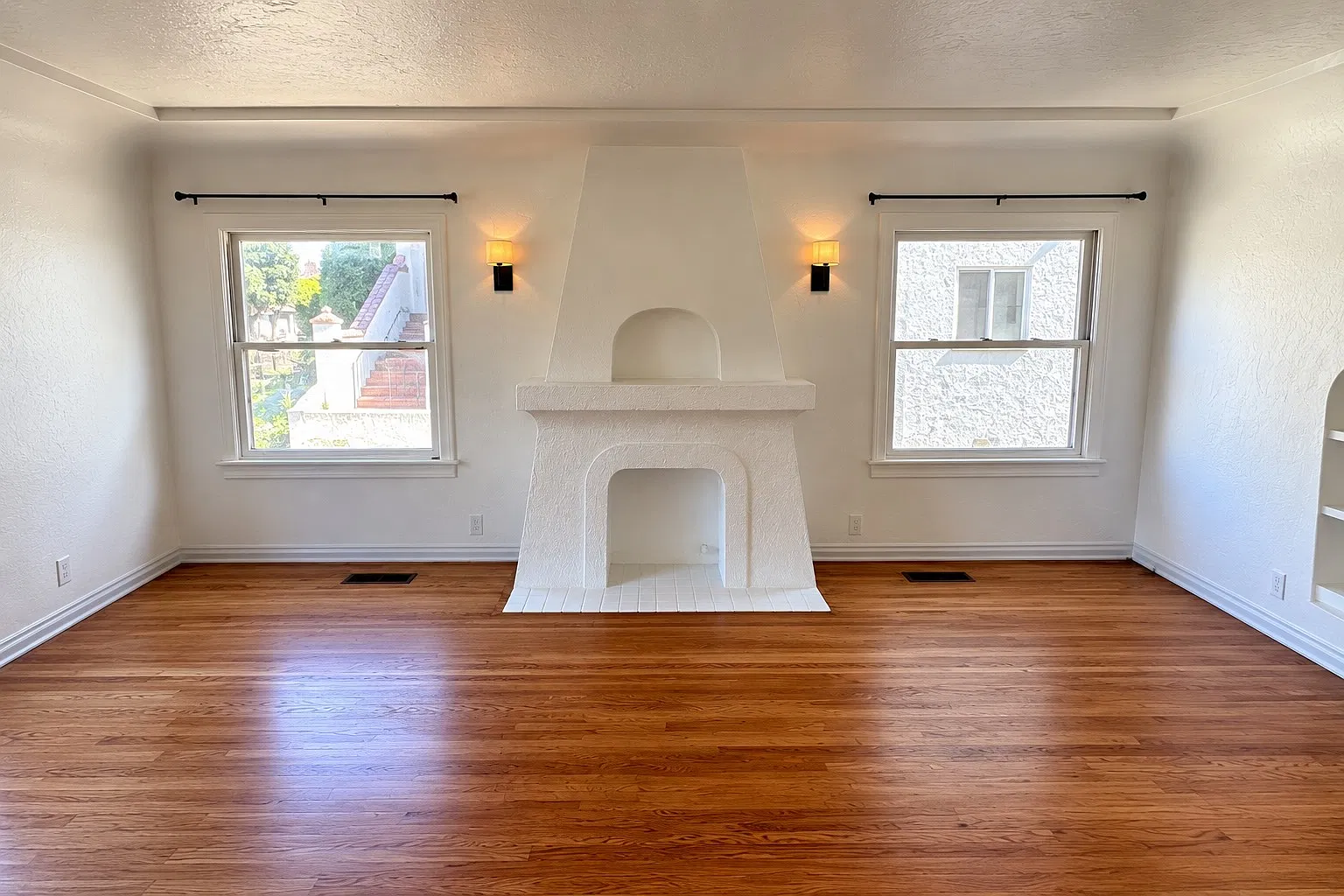 2 bed, 1250 sqft, $3,850 — Photo 4