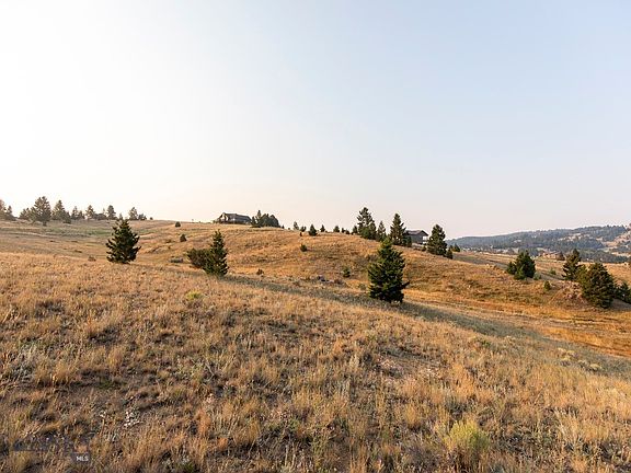 4th image of 21 Ski Area Loop