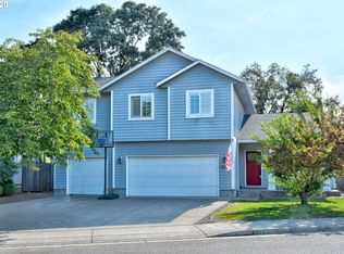 182 Sunday Dr, Creswell, OR 97426