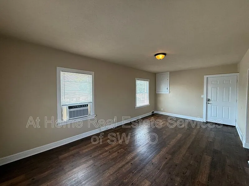 1 bed, 1.0 bath, $1,025 — Photo 3