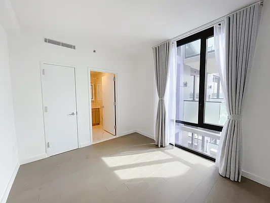 Rented by YouYork Management LLC | media 34