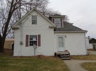 107 W Patton St, Sturgeon, MO 65284
