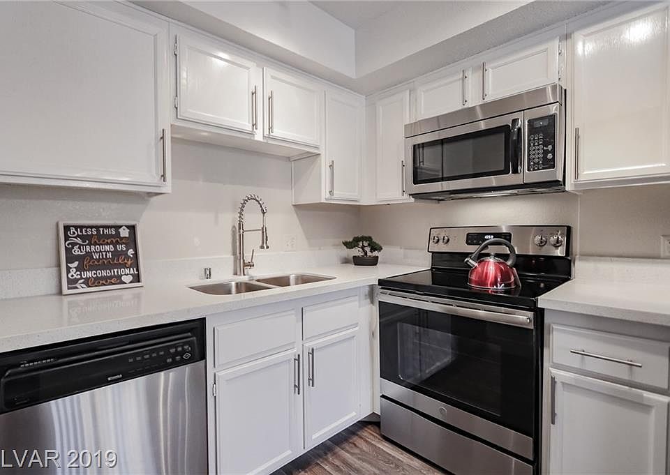 1st image of 933 Boulder Mesa Dr Unit 202