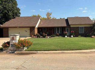 2108 W Club Rd, Duncan, OK 73533