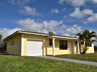 5 NW 193rd Ter, Miami Gardens, FL 33169