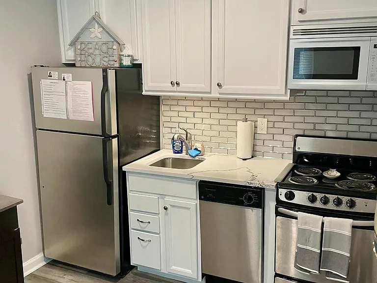 107 E Brigantine Ave #106 — Photo 8