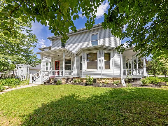 3rd image of 232 Forest Park Blvd